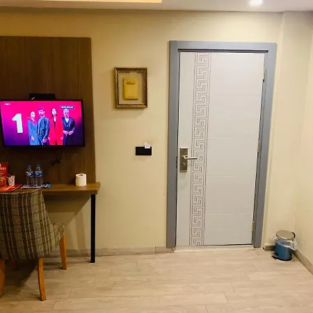 Hotel Merit House